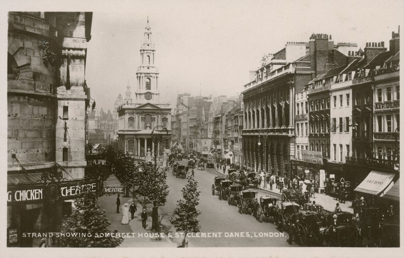The Strand, som viser Somerset House og St Clement Danes, London av English Photographer