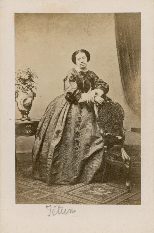 Theresa Titiens, sanger av English Photographer