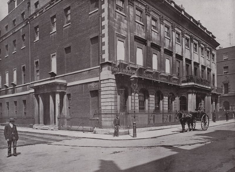 Uxbridge House av English Photographer