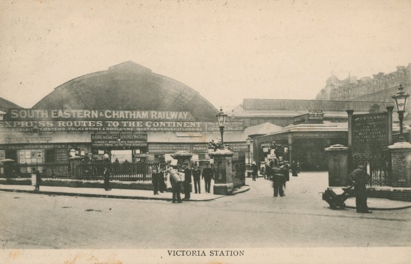Victoria Station, London av English Photographer