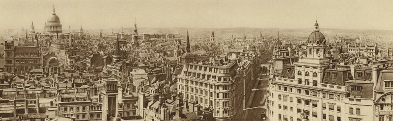 Utsikt over London til fra toppen av monumentet av English Photographer