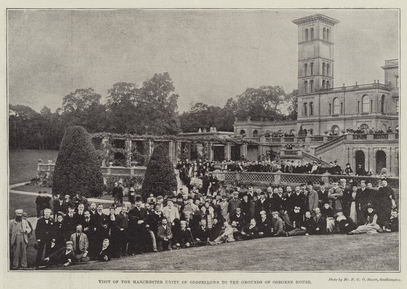 Besøk av Manchester Unity of Oddfellows til Grounds of Osborne House av English Photographer