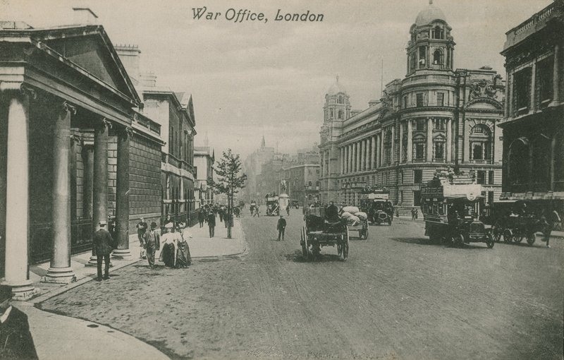 War Office, London av English Photographer