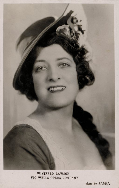 Winifred Lawson, Vic-Wells Opera Company (s/hvitt bilde) av English Photographer