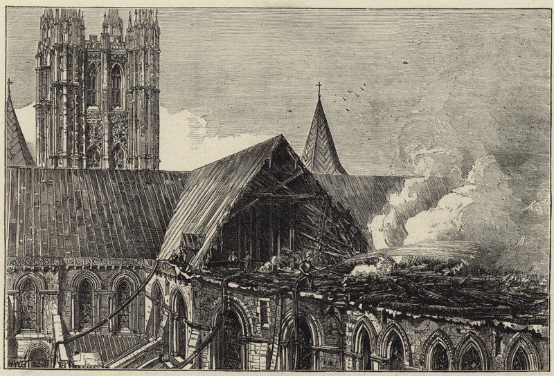 Canterbury Cathedral etter den nylige brannen av English School