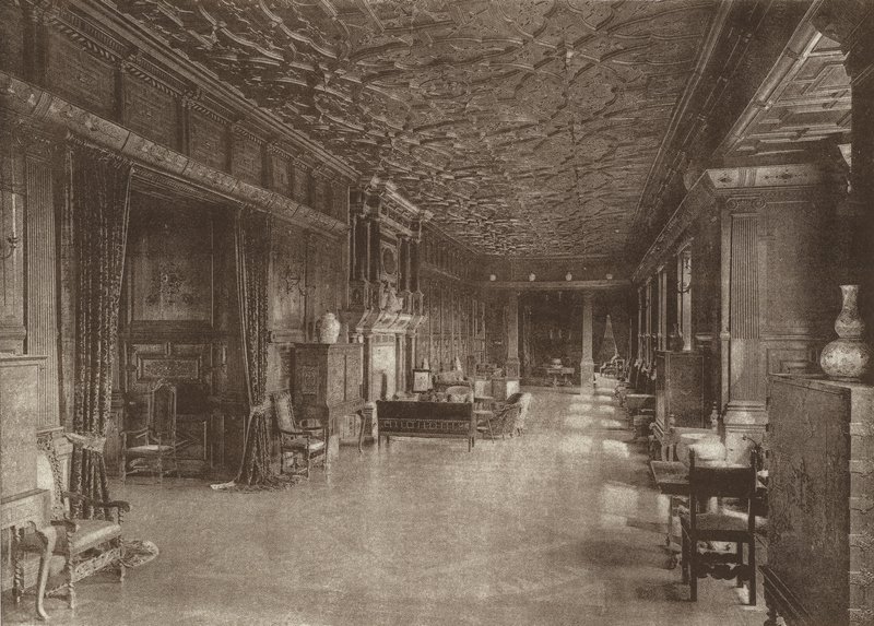 Hatfield House, The Long Gallery av English School
