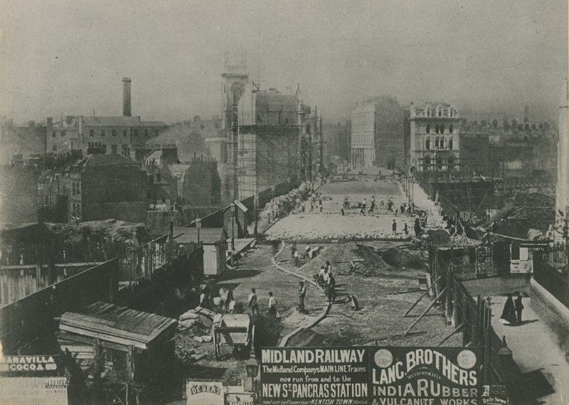 Holborn Viaduct under bygging i 1869 av English School