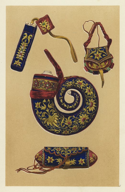 Indisk pulverhorn og tre stykker fyrstikkmøbler (chromolitho) av English School