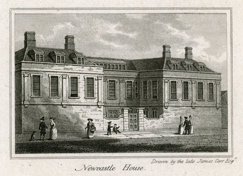 Newcastle House av English School