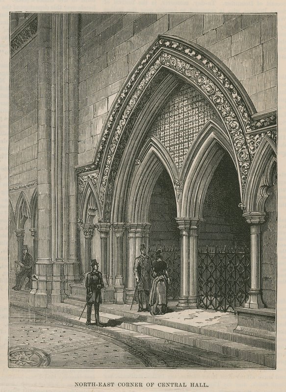 Åpning av Royal Courts of Justice: Nordøstlige hjørne av Central Hall av English School
