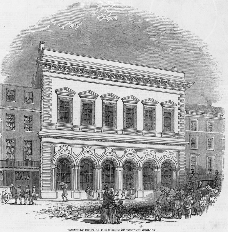Piccadilly foran Museum of Economic Geology av English School