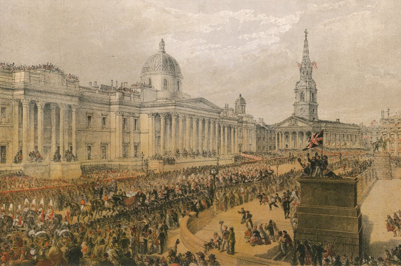 Prosesjon som går gjennom nord for Trafalgar Square av English School