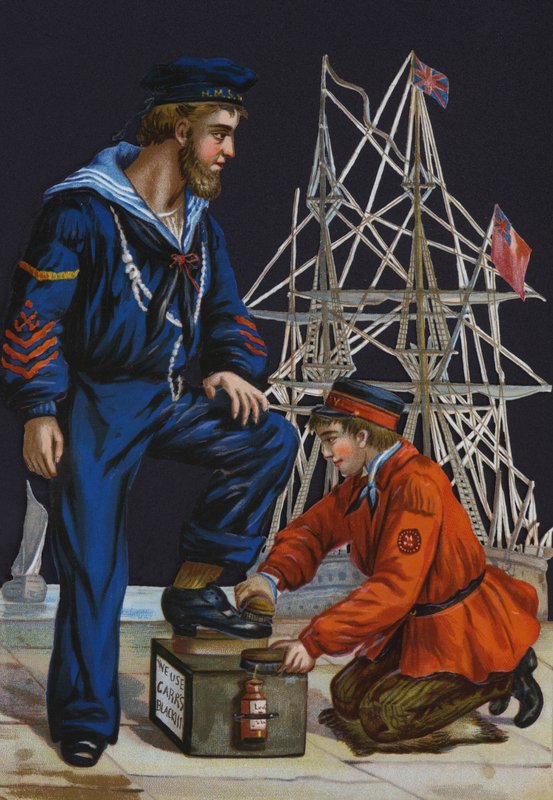 Skopussgutt som pusser en salors støvler, reklame for Carrs Blackit skokrem (chromolitho) av English School