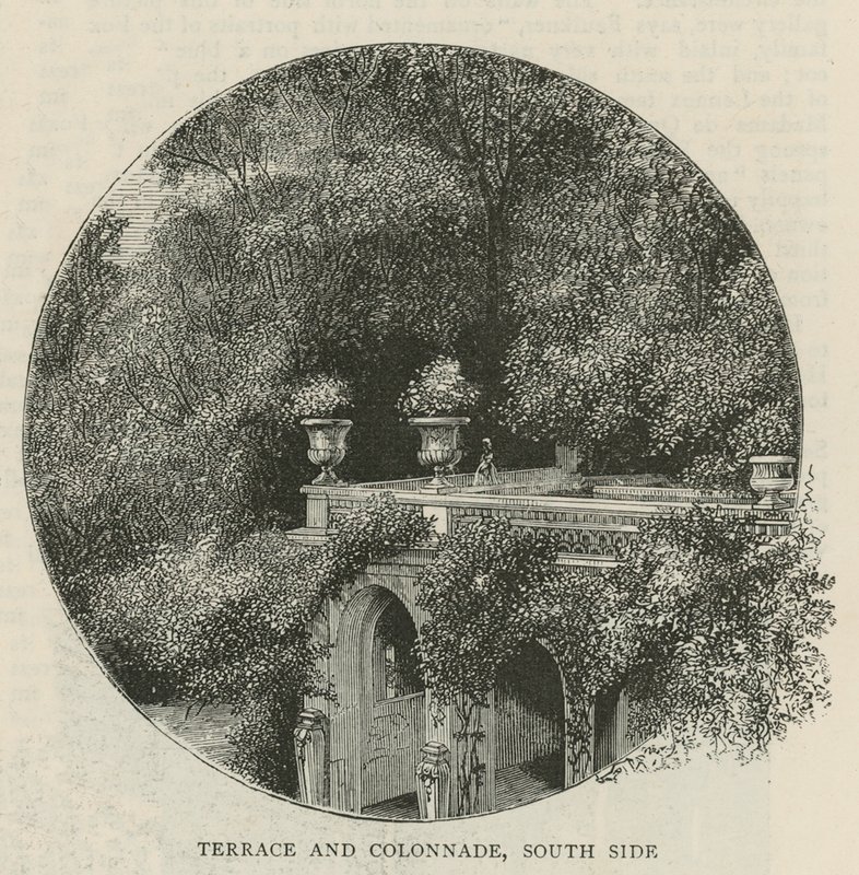 Terrasse og søylegang, sørsiden av English School