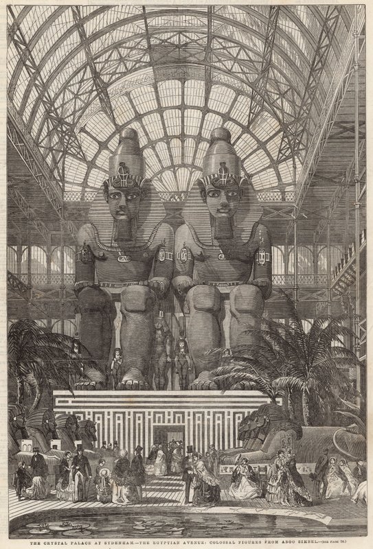 Crystal Palace på Sydenham; The Egyptian Avenue, kolossale figurer fra Aboo Simbel av English School