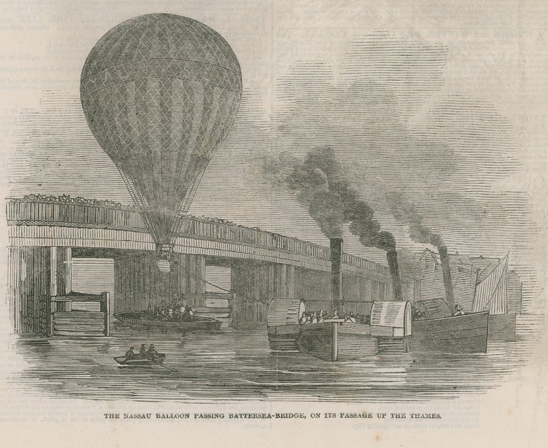 Nassau-ballongen passerer Battersea Bridge av English School
