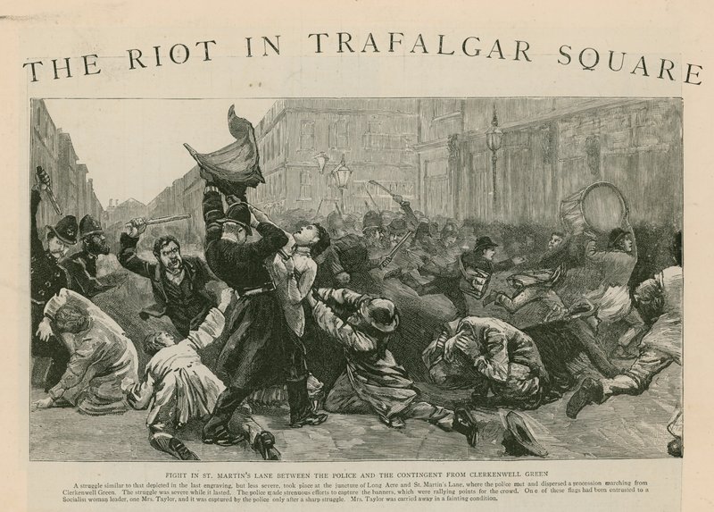 The Riot in Trafalgar Square: Kamp i St Martins Lane mellom politiet og kontingenten fra Clerkenwell Green av English School