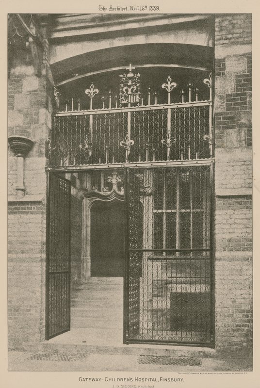 Porten, barnesykehuset, Finsbury; fotografi av English School