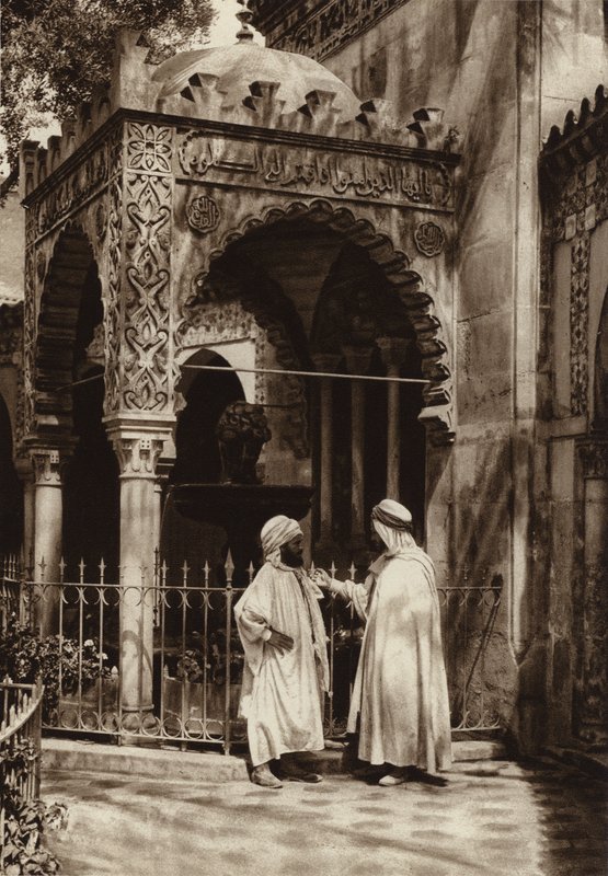Oran, moskefontene (s/hvitt bilde) av European Photographer