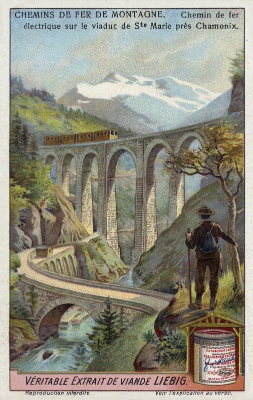 Elektrisk jernbane på Viaduc Ste Marie, nær Chamonix, Frankrike av European School