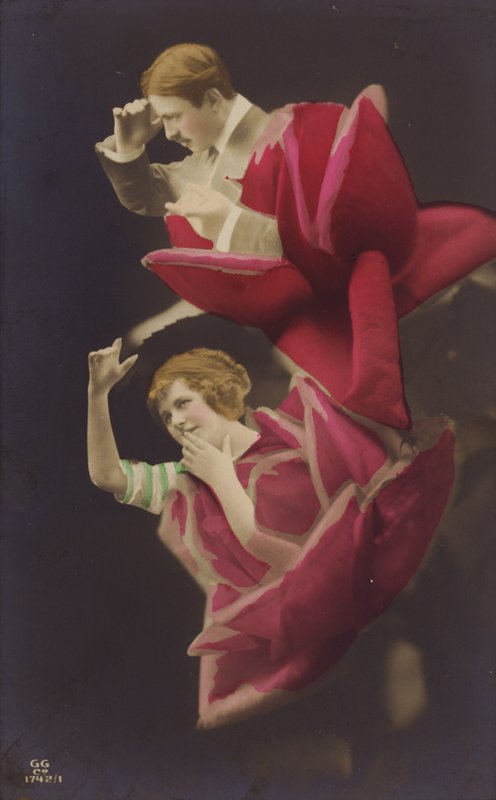En kvinne og en mann kommer hver ut fra en rose (tonet fotokollasje) av French Photographer