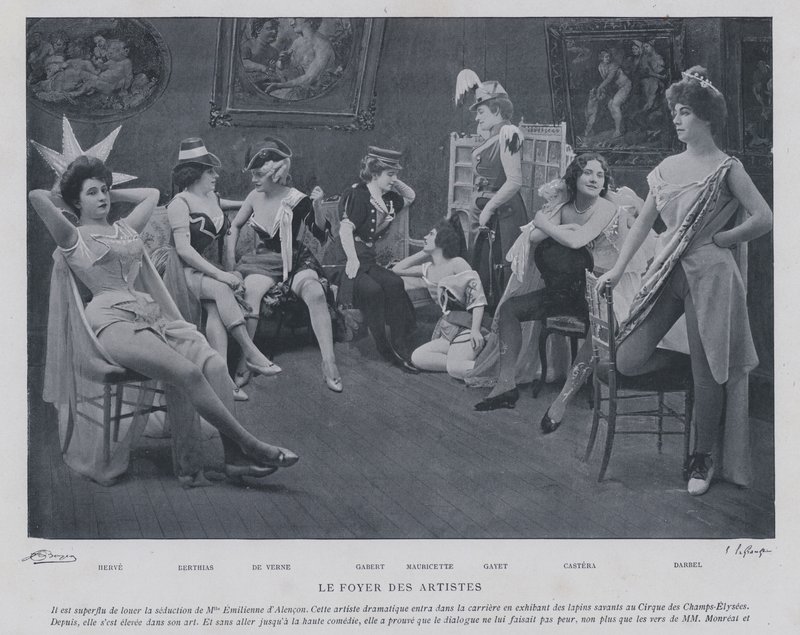 Skuespillerinner i det grønne rommet på Theatre des Varietes, Paris (s/hvitt-bilde) av French Photographer