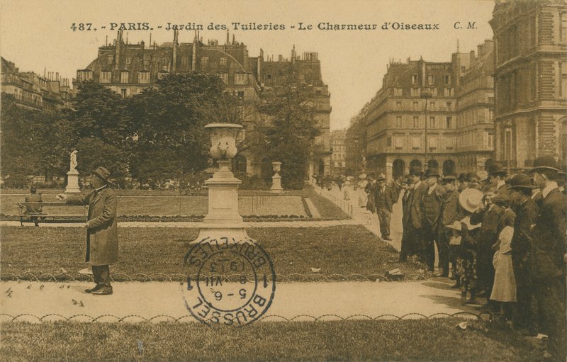 Fuglesjarmør i Jardin des Tuileries, Paris. Postkort sendt i 1913. av French Photographer