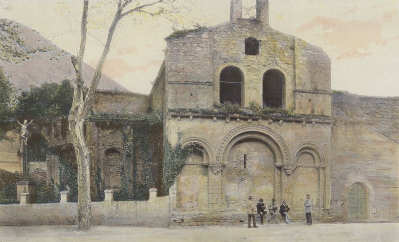 Burlats, Old Church, Fasade N av French Photographer