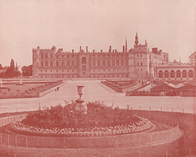 Castle of St Germain, North Front (s/hvitt bilde) av French Photographer
