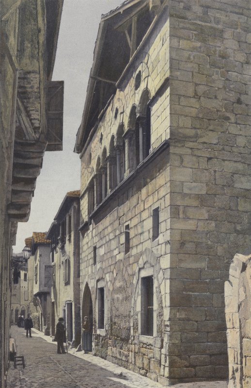 Figeac, hus fra 1200-tallet (Rue Hortabadial) av French Photographer