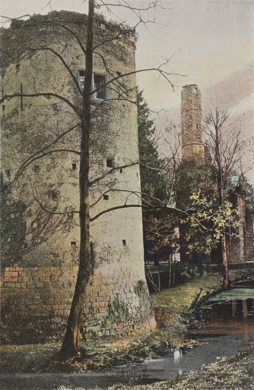 Fontenay-Tresigny, ruinene av slottet Vivier-en-Brie av French Photographer