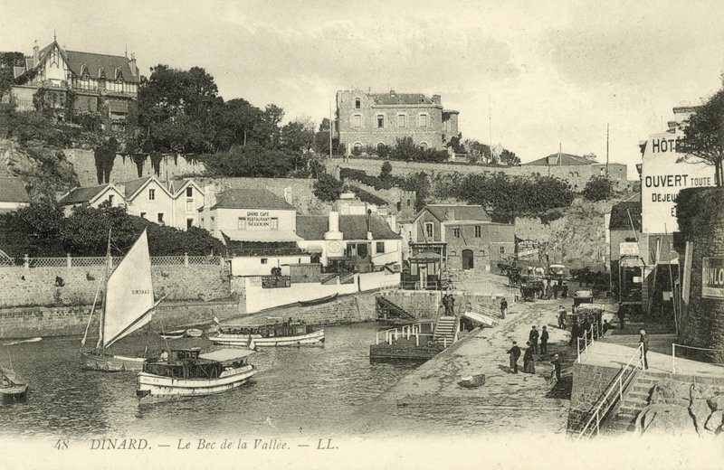 Harbour, Dinard (s/hvitt bilde) av French Photographer