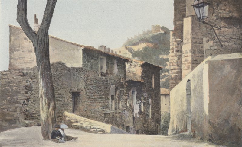 Hyeres, gamlebyen, gaten som går opp til Saint-Paul kirke av French Photographer