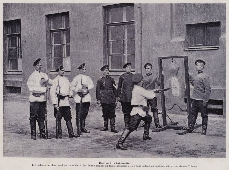 Den russiske hæren: Bajonettgjerde (s/hvitt-bilde) av French Photographer