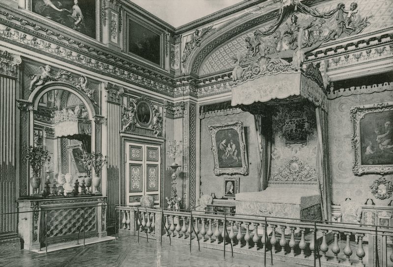 La Chambre a couche de Louis XIV, Sengerommet til Louis XIV (fotogravyr) av French Photographer