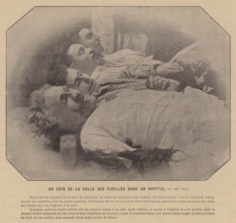 Paris-kommunen, et hjørne av våpenrommet på et sykehus, 27. mai 1871 (s/hvitt-bilde) av French Photographer
