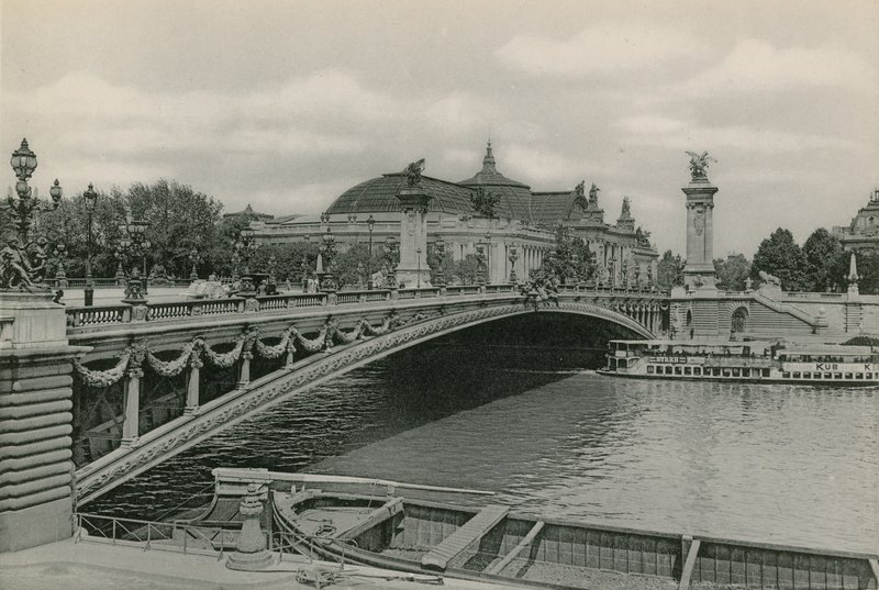 Pont Alexandre III et le Grand Palais, Alexandre Bridge og Great Palace (fotogravyr) av French Photographer