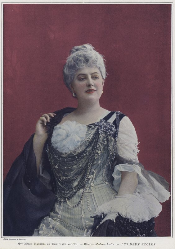 Marie Magnier som Madame Joulin i Les Deux Ecoles (farget bilde) av French Photographer