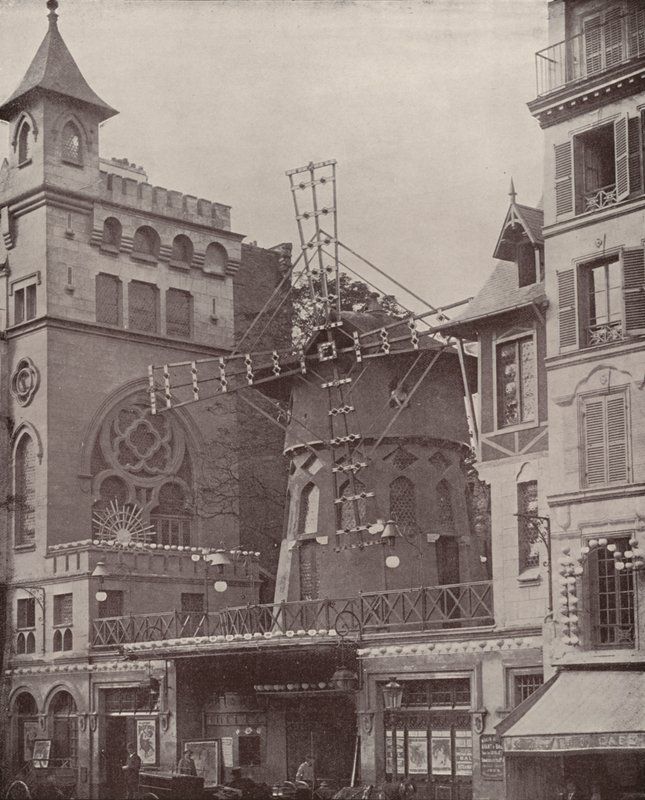 Paris: Eksteriør av Moulin Rouge (s/hvitt bilde) av French Photographer
