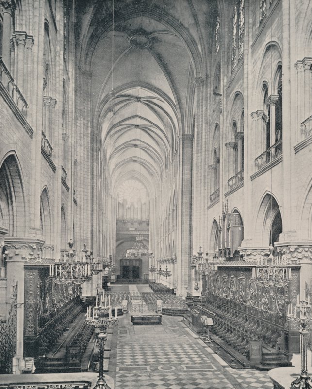 Paris: Interiøret til Notre Dame-katedralen (s/hvitt-bilde) av French Photographer