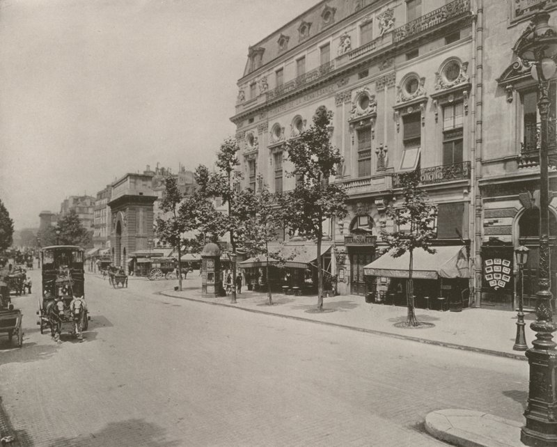 Paris: Renessansens teater og Porte St Martin (s/hvitt-bilde) av French Photographer