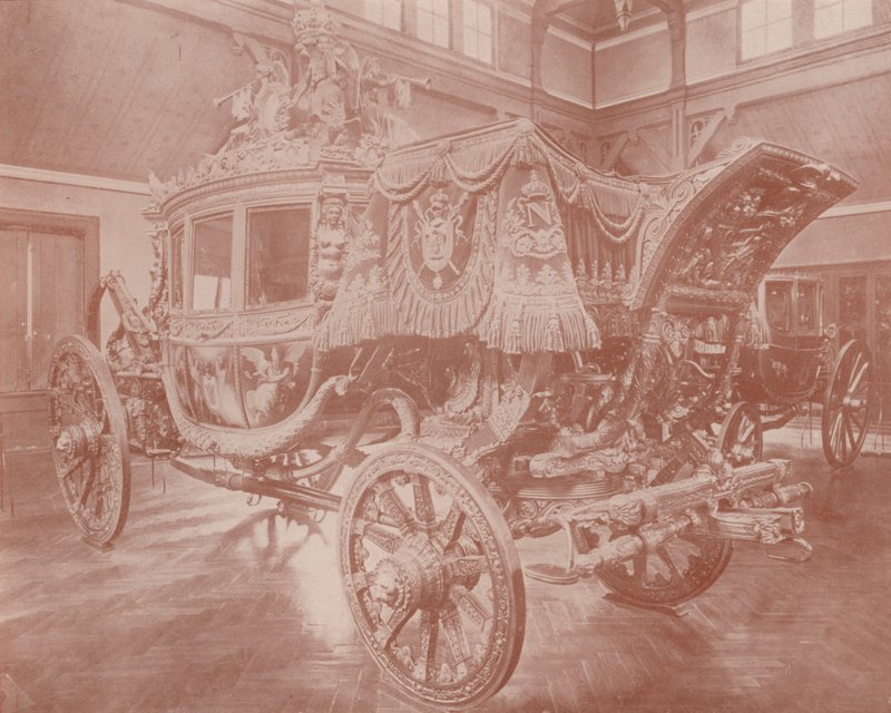 State Carriage of the Prince Imperial, Versailles (s/h-bilde) av French Photographer