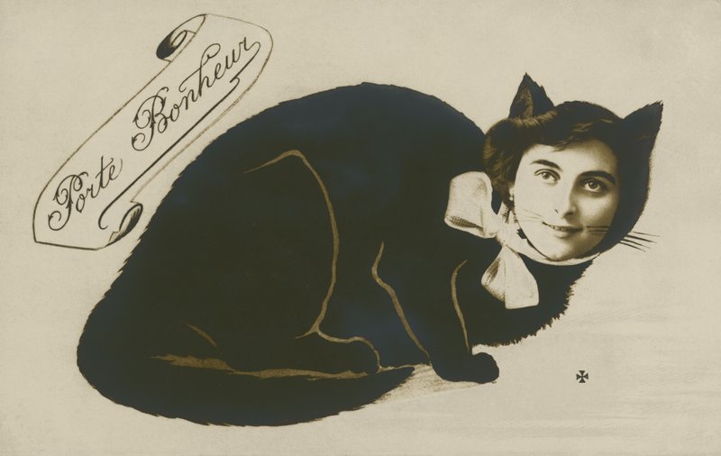Surrealistisk katt, med pent jenteansikt (s/hvitt bilde) av French Photographer