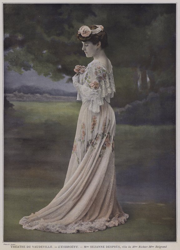 Suzanne Despres som Mademoiselle Richter i LEsbroufe (farget bilde) av French Photographer