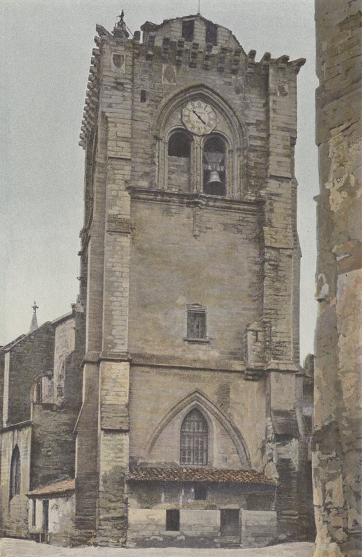 Villeneuve-les-Avignon, kirke, befestet klokketårn, i dag Klokketårn (før restaurering) av French Photographer