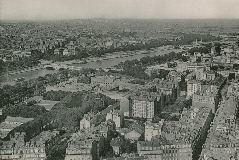 Utsikt over Champs-Elysees og Sacre-Coeur fra Eiffeltårnet, Utsikt over Champs-Elysees og Sacre-Coeur fra Eiffeltårnet (fotogravure) av French Photographer