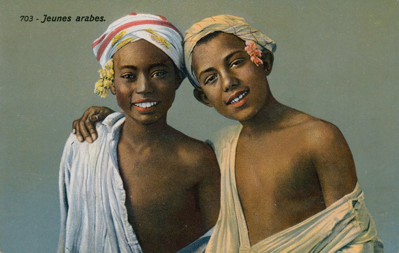 Unge arabere, postkort sendt 9. september 1913 av French Photographer