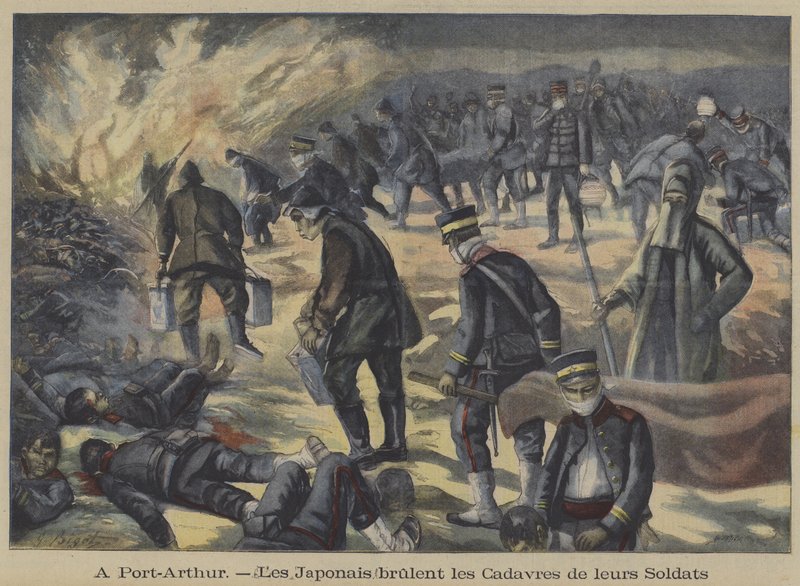 Japanske soldater som brenner likene til sine døde kamerater drept under beleiringen av Port Arthur, russisk-japanske krigen (farge litho) av French School