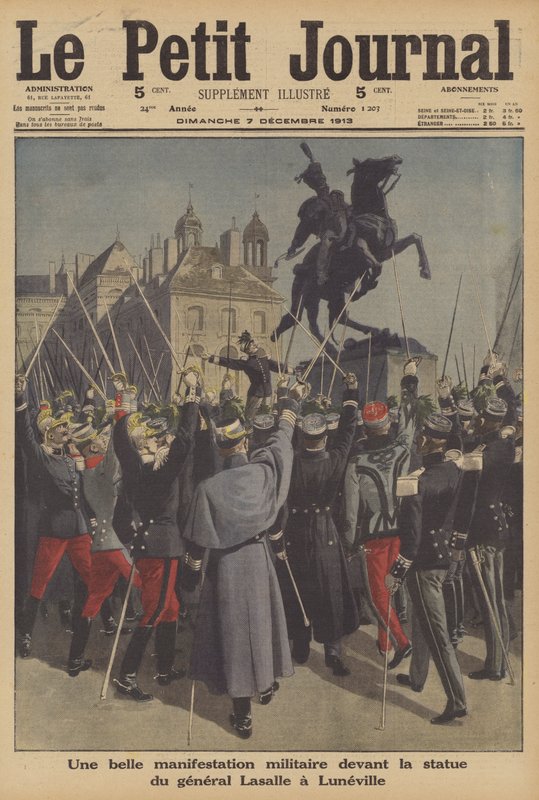 Militær demonstrasjon foran statuen av general Lasalle i Luneville, Frankrike (farge litho) av French School