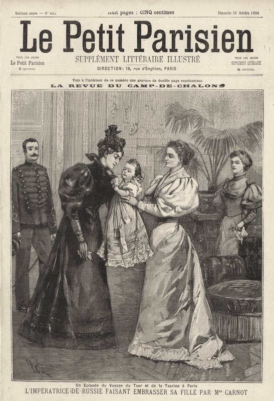 Tsarina Alexandra fra Russland inviterer enken etter den franske presidenten Sadi Carnot til å kysse datteren hennes, storhertuginne Olga, under den russiske keiserfamiliens besøk i Paris av French School